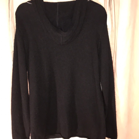 Red Maple Alpaca Pull Over - Picture 2 of 5